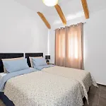 Holiday home Beautiful In With Kitchen *