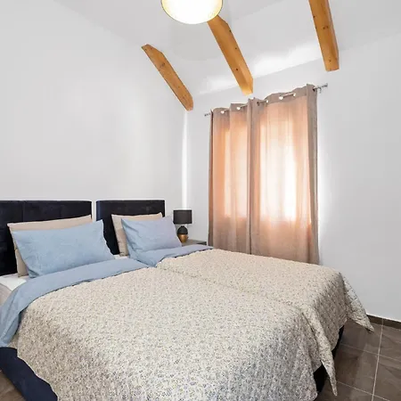 בית נופש Beautiful In With Kitchen *