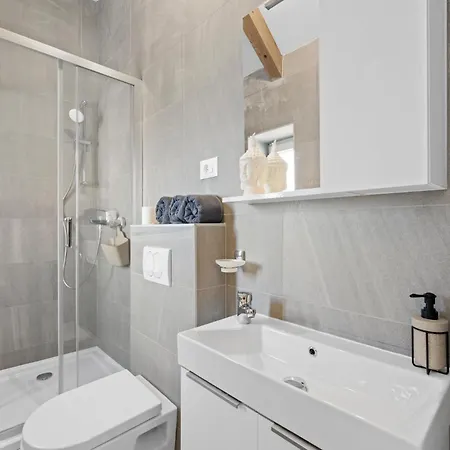 Сasa de vacaciones Beautiful In Skradin With Kitchen