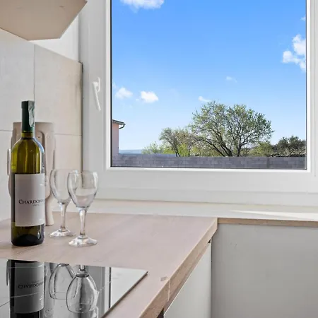 Beautiful In Skradin With Kitchen Сasa de vacaciones Skradin