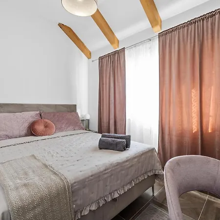 Beautiful In Skradin With Kitchen