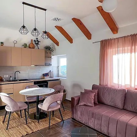 Beautiful In Skradin With Kitchen