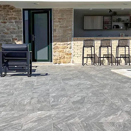 Beautiful In Skradin With Kitchen Holiday home