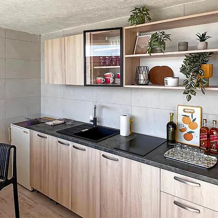 Beautiful In With Kitchen בית נופש סקארדין