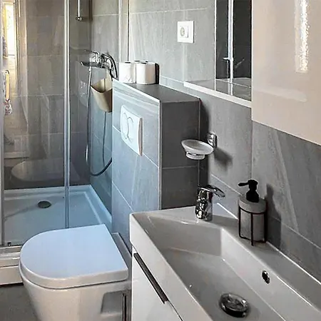 Beautiful In Skradin With Kitchen