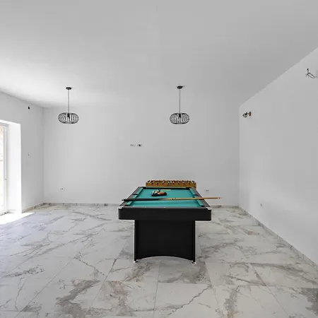 Stunning Home In Skradin 別荘 *