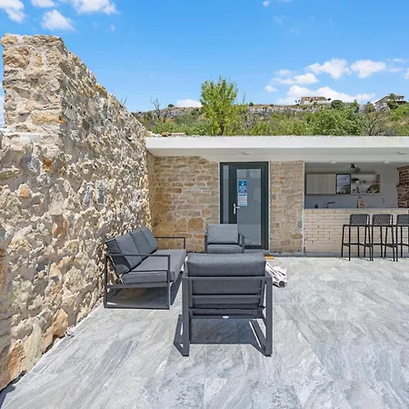 Pet Friendly In Skradin