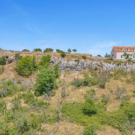 Beautiful In Skradin With Kitchen * Piramatovci