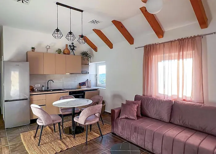 Beautiful In With Kitchen