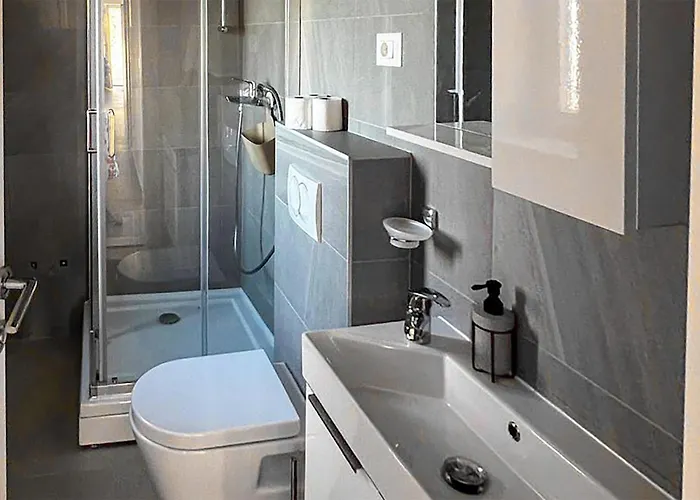 Beautiful In With Kitchen