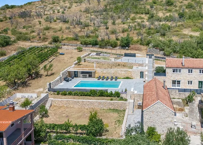 Vakantiehuis Beautiful In With Kitchen