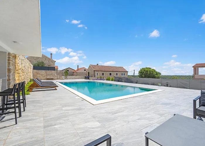 Vakantiehuis Beautiful In With Kitchen *