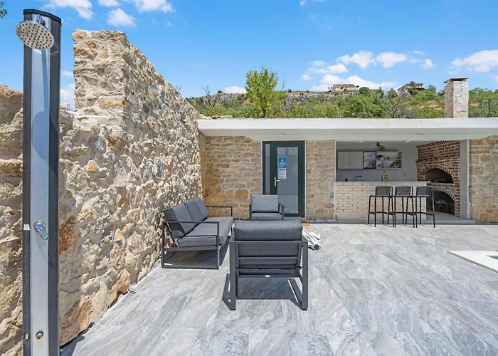 Beautiful In With Kitchen Skradin